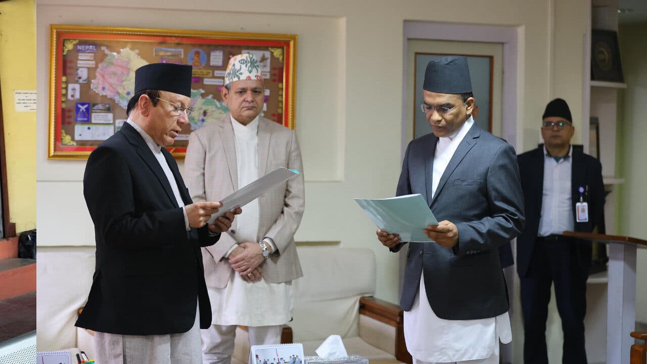 गभर्नर पौडेलको नियुक्ति बदर माग गर्दै दायर रिटमाथि आज सर्वोच्चमा सुनुवाइ