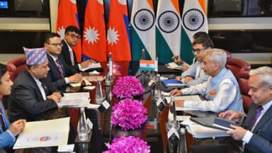 नेपाल-भारतबीच व्यक्ति-व्यक्ति डिजिटल भुक्तानी सुरु : ८४ पुनर्निर्माण आयोजना हस्तान्तरण, एआईमा पनि सहकार्य
