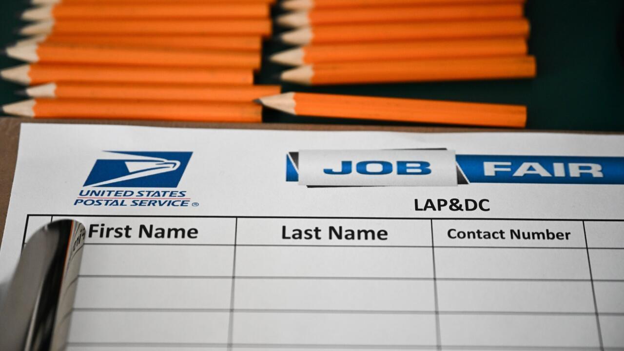 U.S. Job Growth Beats Expectations Amid Concerns Over Economic Impact of Tariff Hikes