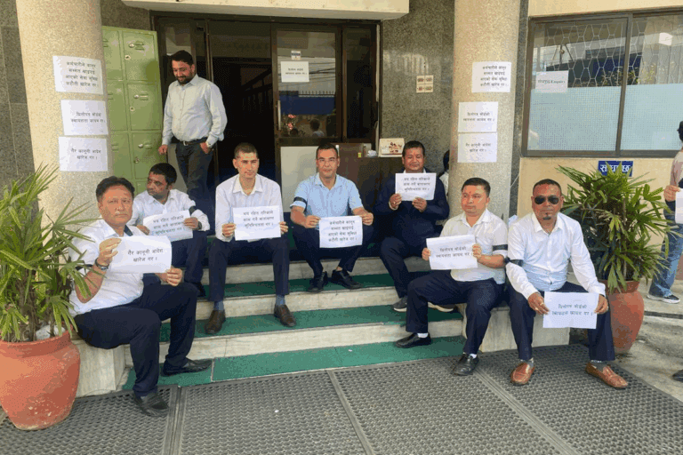 SEBON Employee Unions Protest Ministry Interference, Demand Immediate Withdrawal of Directive