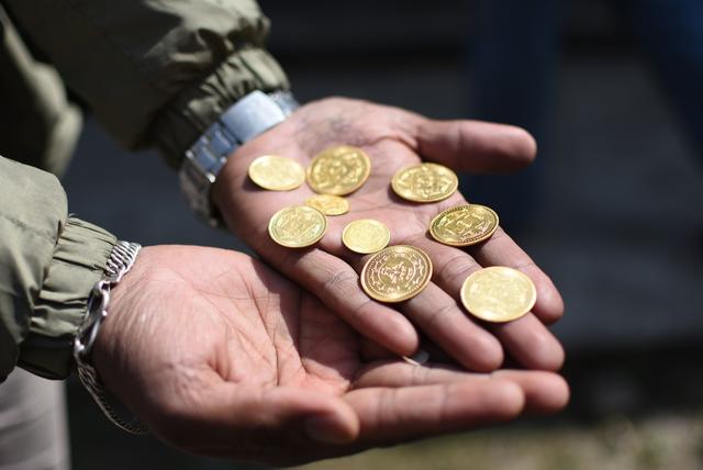 Nepal Rastra Bank to Halt Sale of Gold Coins This Tihar, Only Silver Medallions Available
