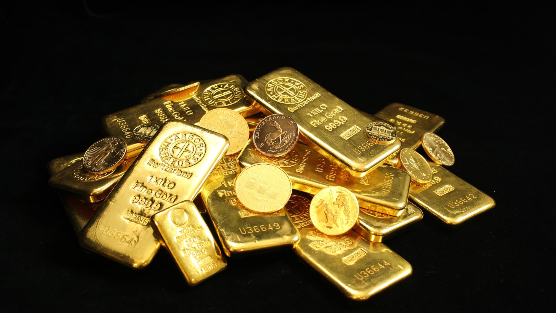 India Raises Gold Import Duty to Ease Trade Pressure